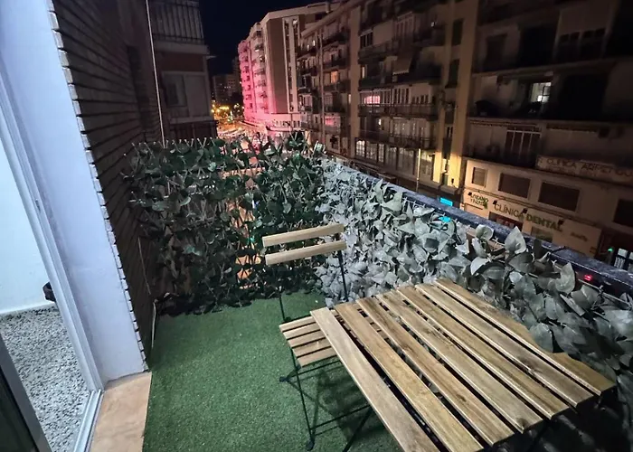 Apartamento De Habitaciones Privadas En El Centro De Malaga