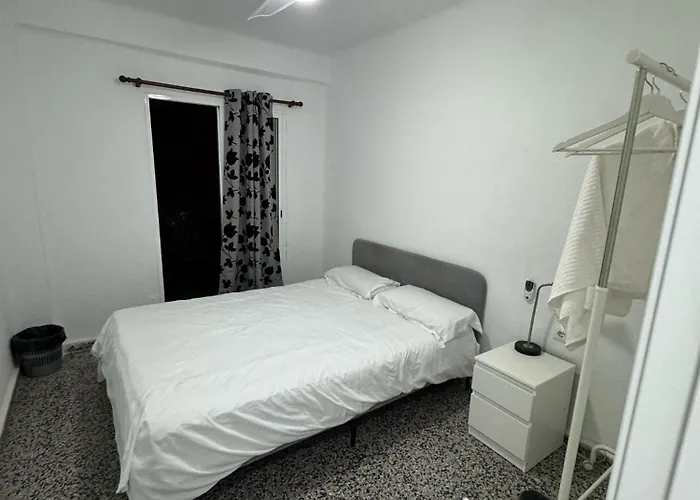 Apartamento De Habitaciones Privadas En El Centro De Malaga